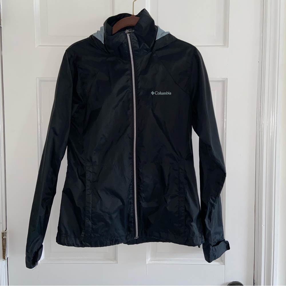 Columbia Women's Black Windbreaker Jacket - size small